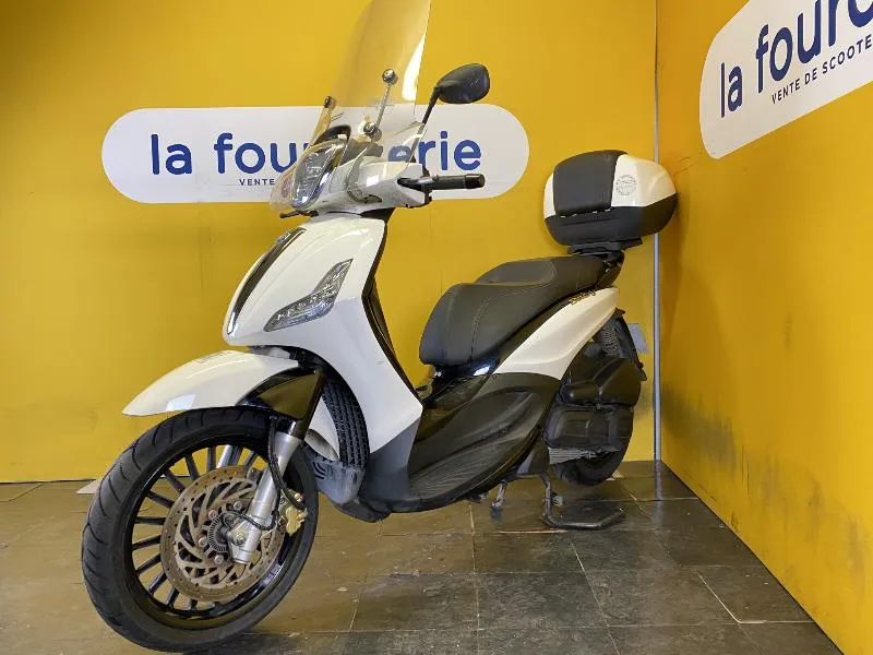 BEVERLY 300