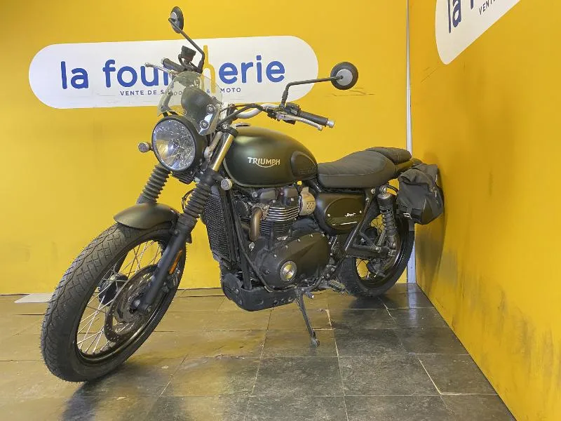 STREET SCRAMBLER  900
