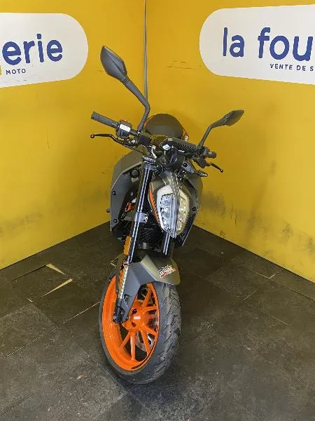 125 DUKE ABS