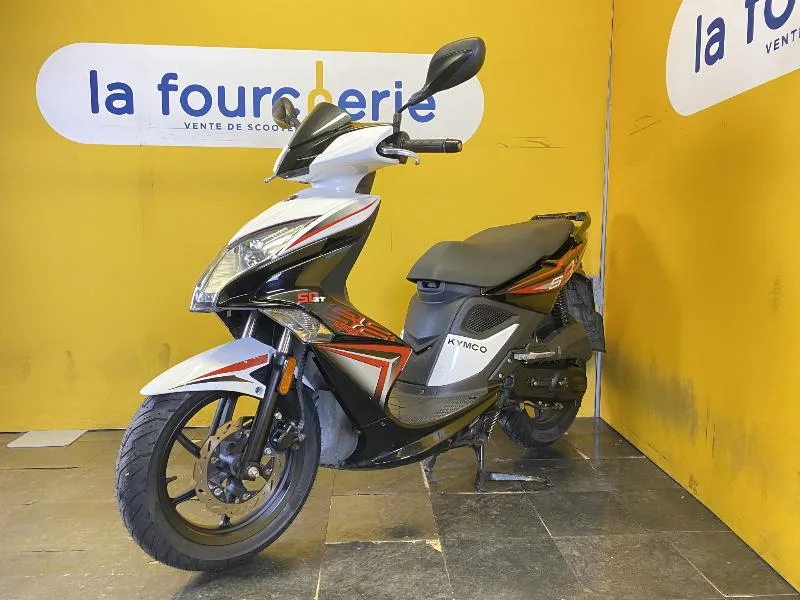 SUPER 8 50 2018