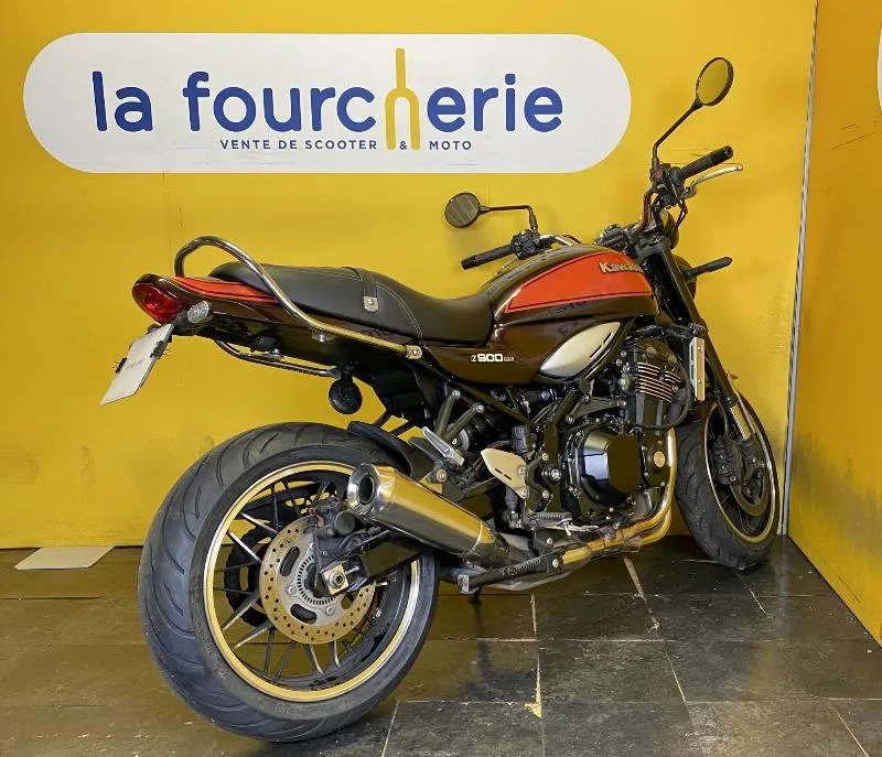 Z 900