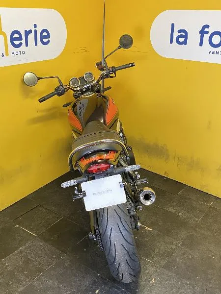 Z 900