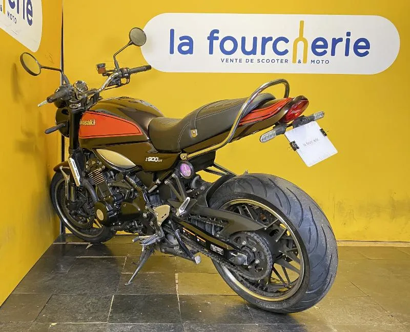 Z 900