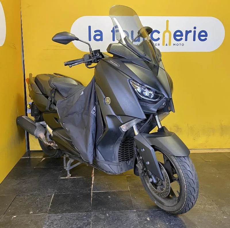 XMAX 125 IRON MAX
