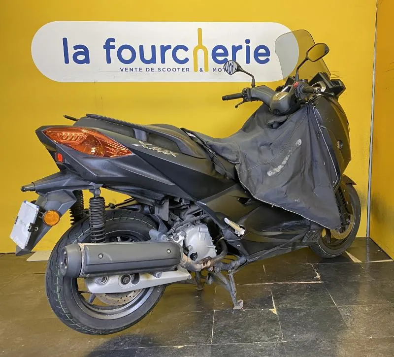 XMAX 125 IRON MAX