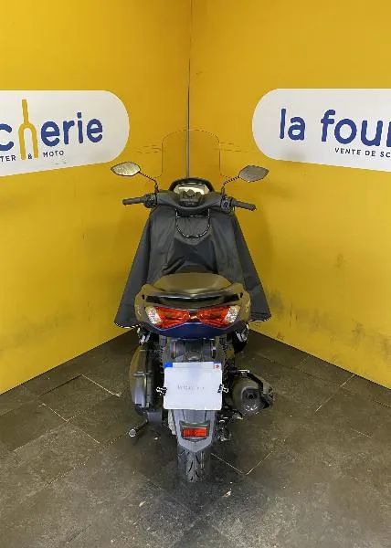 NMAX 125