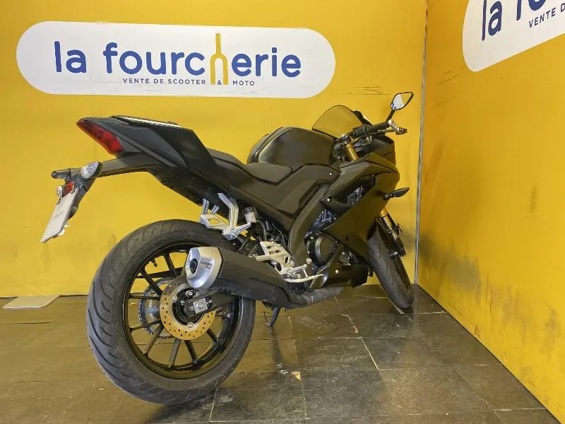 YZFR 125