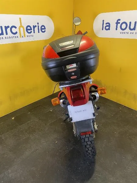 NX 650 DOMINATOR 
