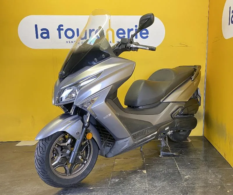 X.TOWN 125