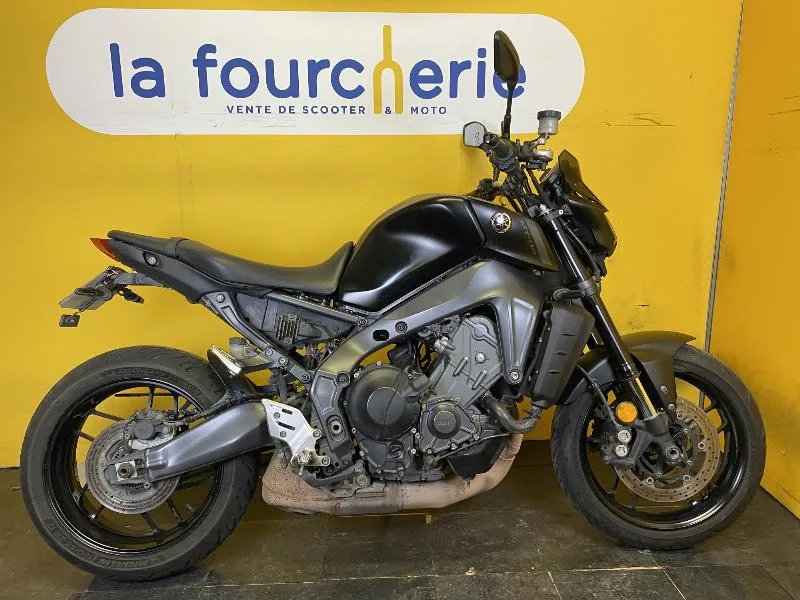 MT09
