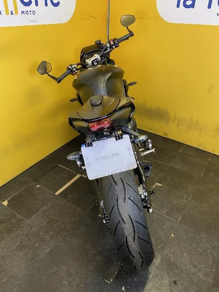 STREET TRIPLE 765 RS