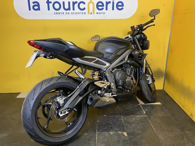 STREET TRIPLE 765 RS