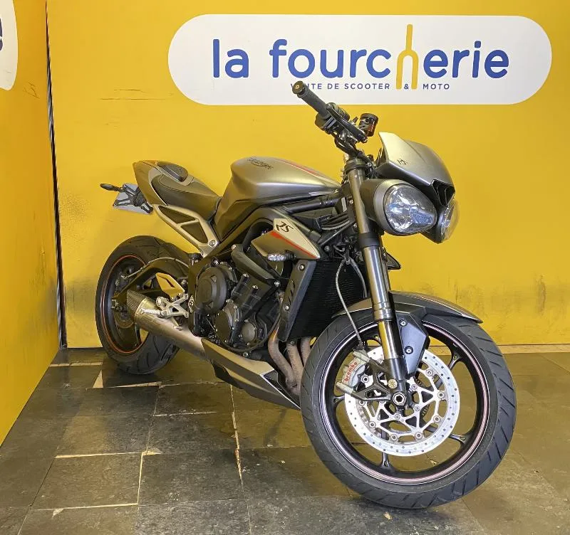STREET TRIPLE 765 RS