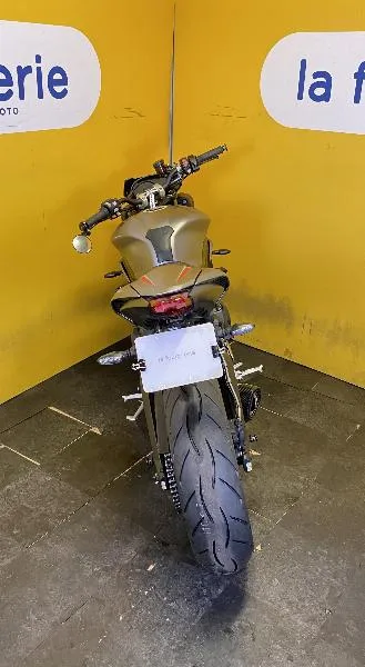 STREET TRIPLE 765 RS