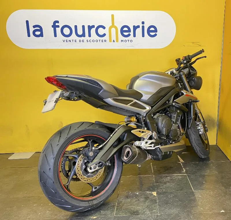 STREET TRIPLE 765 RS