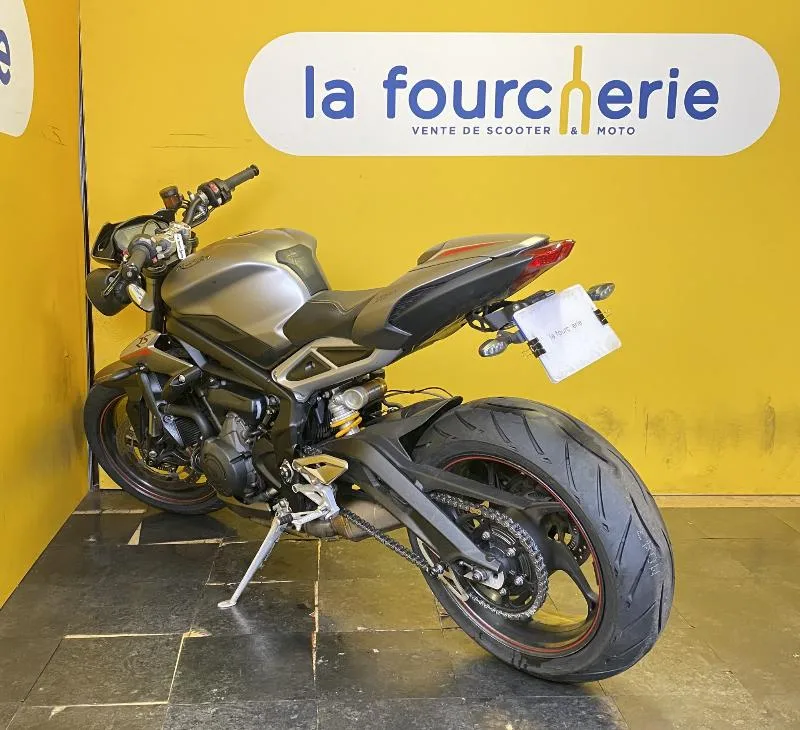 STREET TRIPLE 765 RS