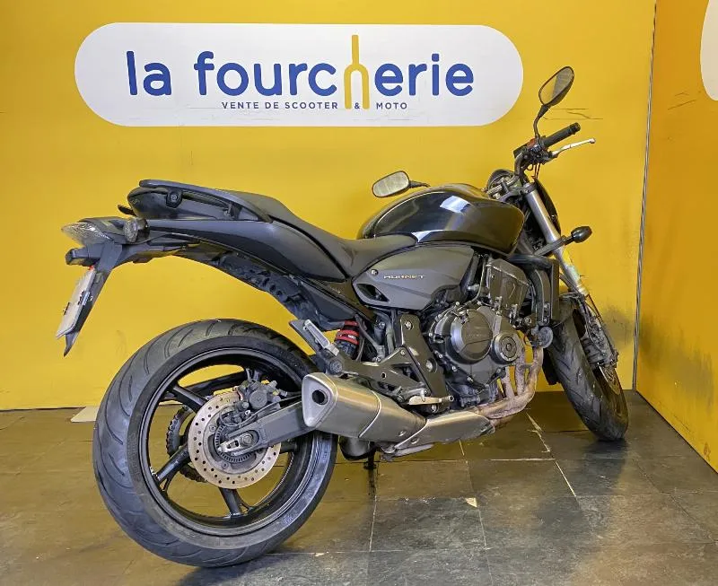 CB 600 F HORNET