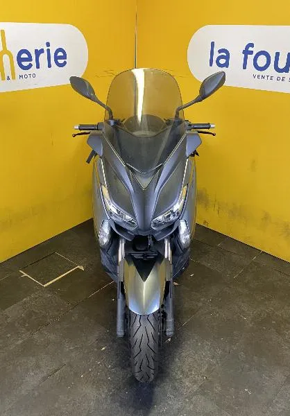 XMAX 400