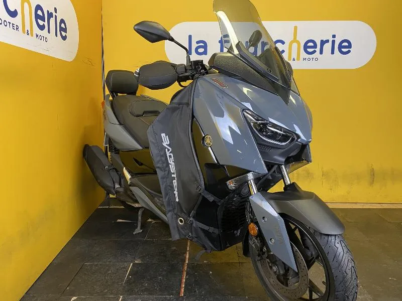 XMAX 125 TECH MAX