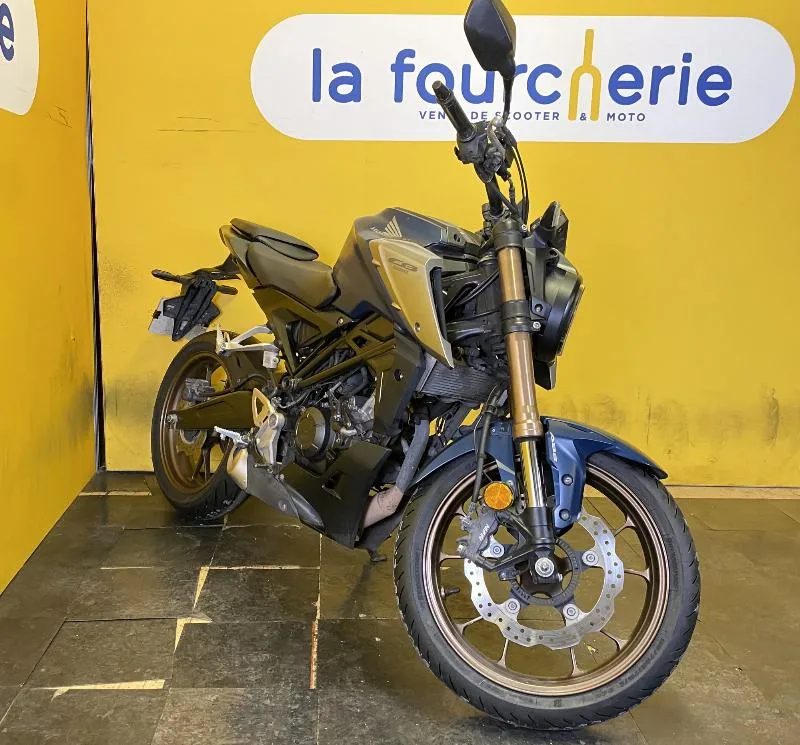 CB 125  R