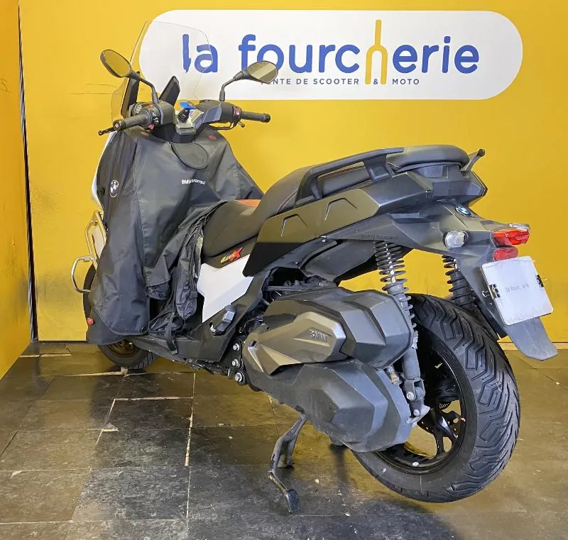 C 400 X
