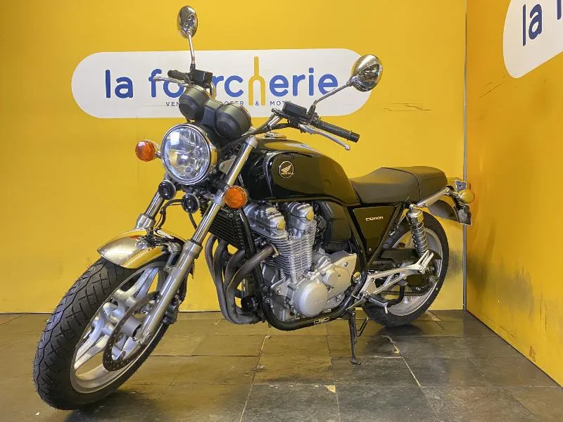 CB 1100