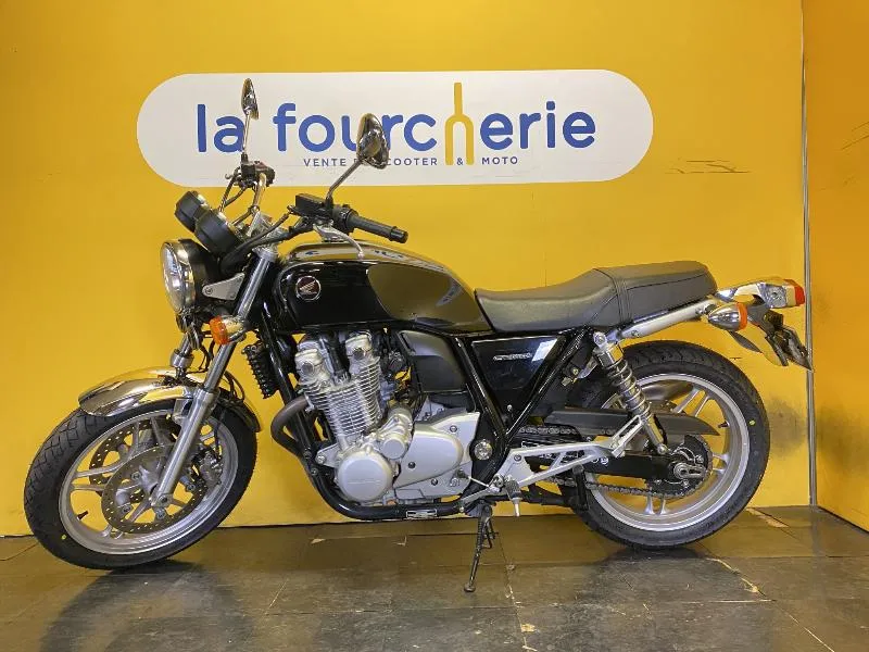 CB 1100