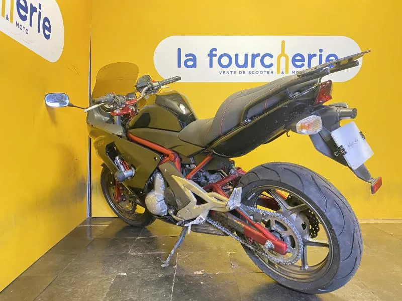 ER6