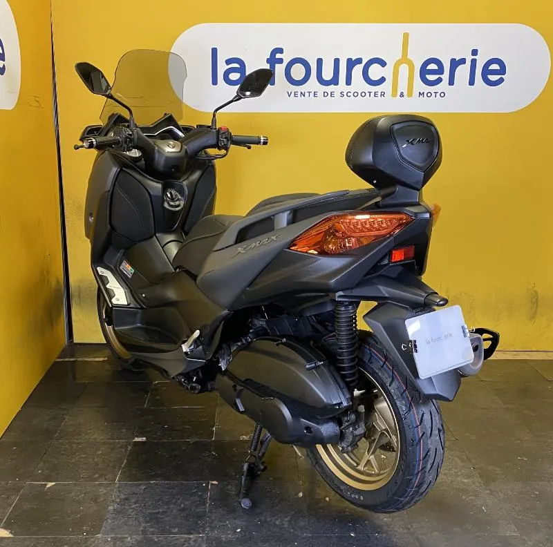 XMAX 125 TECH MAX