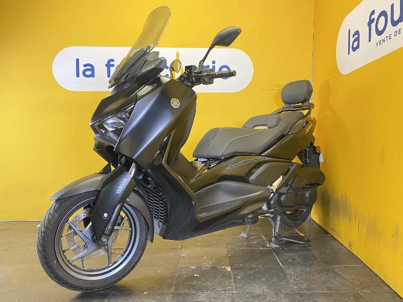 XMAX 125 TECH MAX