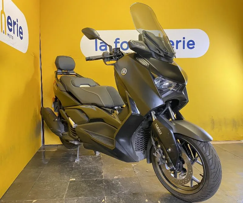 XMAX 125 TECH MAX