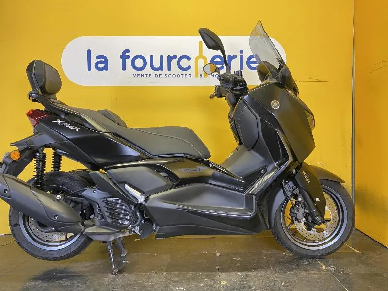 XMAX 125 TECH MAX