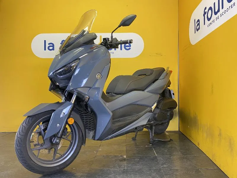 XMAX 125 TECH MAX