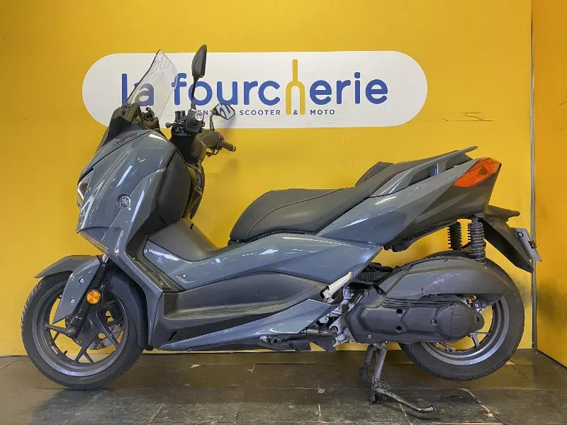 XMAX 125 TECH MAX