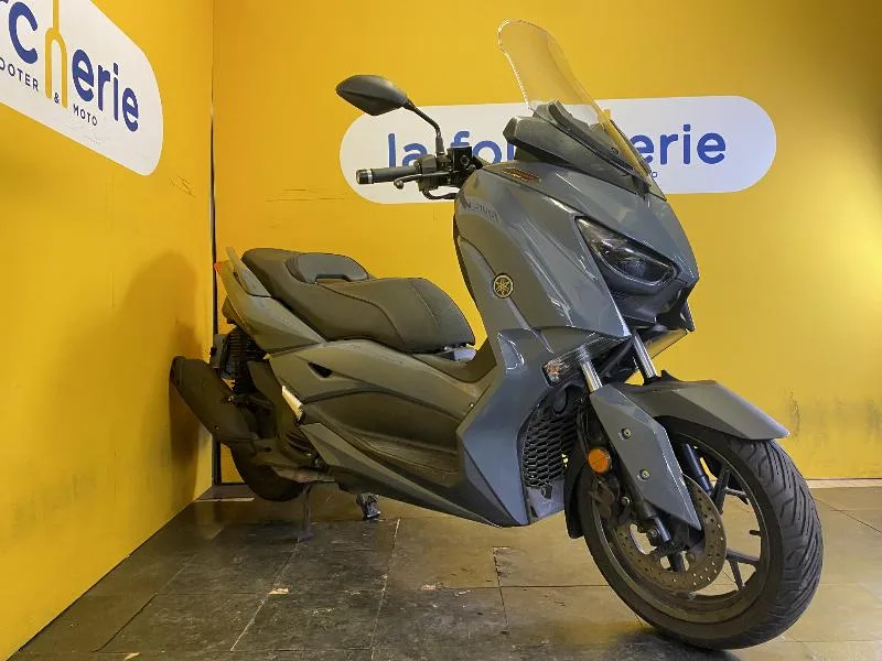 XMAX 125 TECH MAX