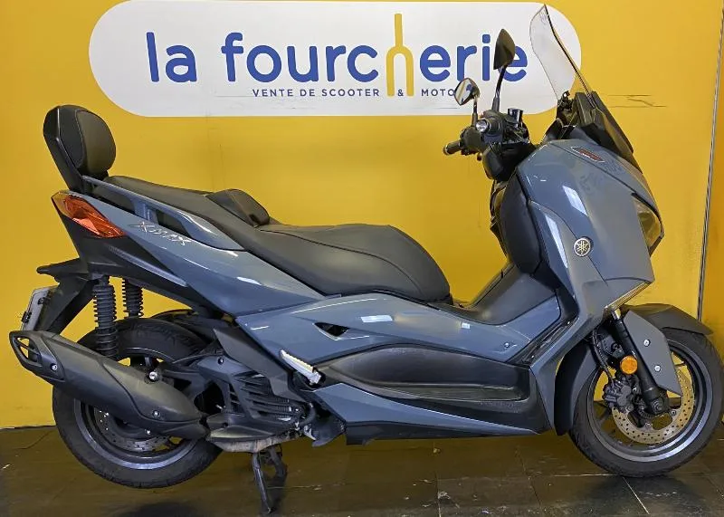 XMAX 125 TECH MAX