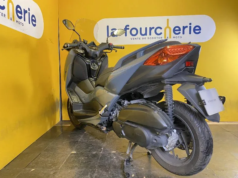 XMAX 125 TECH MAX