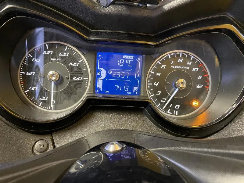 XMAX 125 TECH MAX