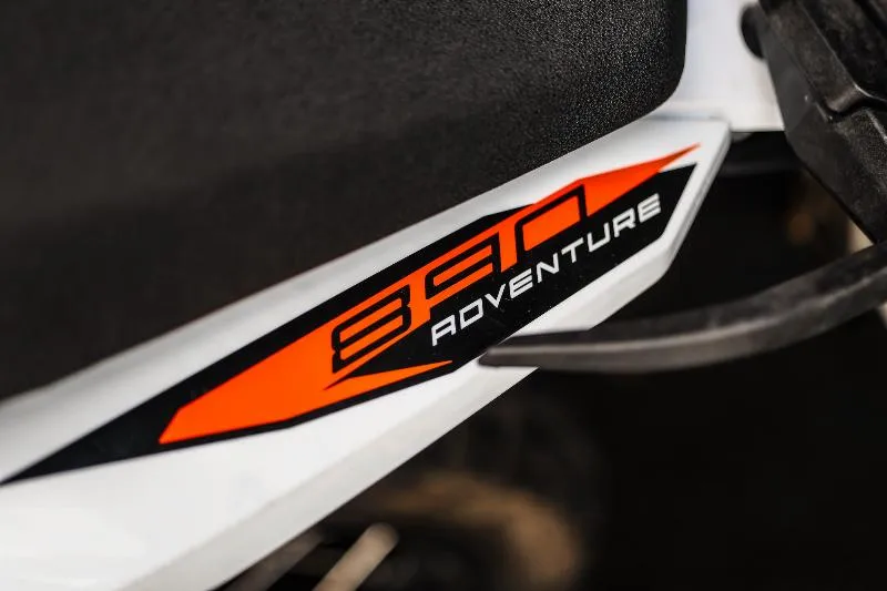 890 ADVENTURE