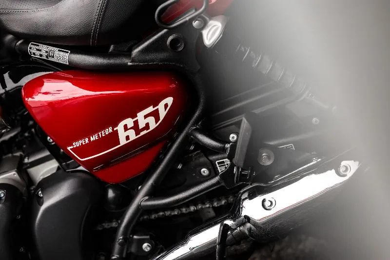 SUPER METEOR 650