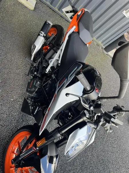 KTM 125 DUKE ABS 2023 for 3950 in LORIENT - Used