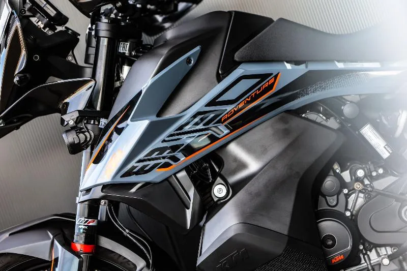 890 ADVENTURE