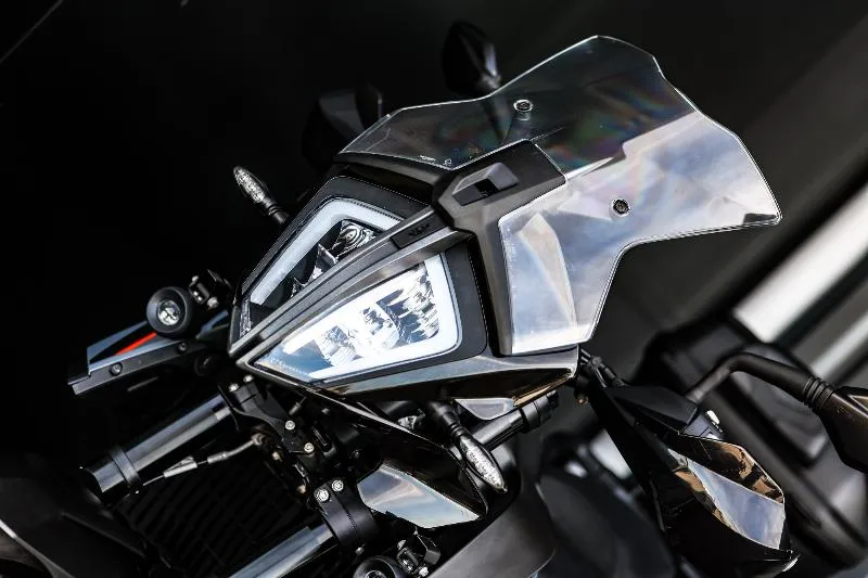890 ADVENTURE