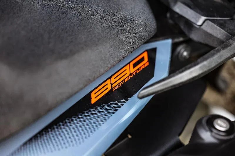 890 ADVENTURE