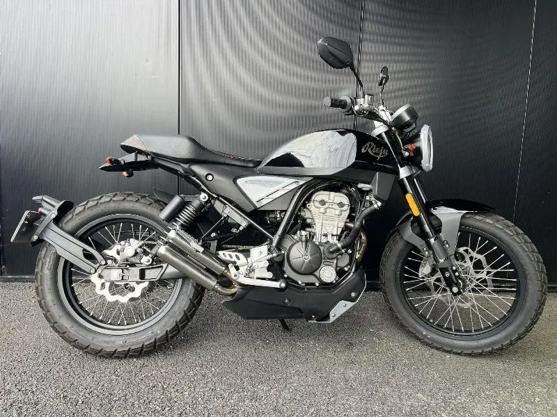 CENTURY 125