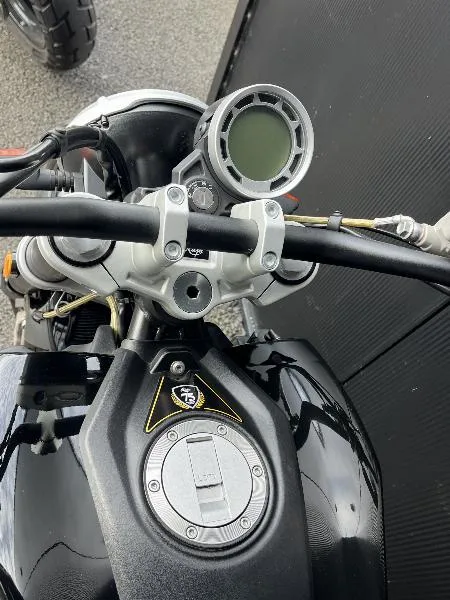 CENTURY 125
