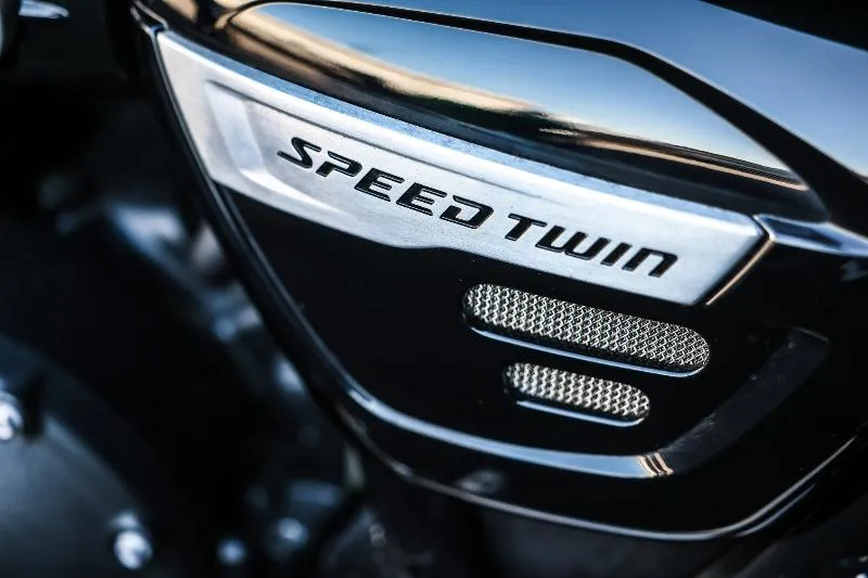 SPEED TWIN 1200