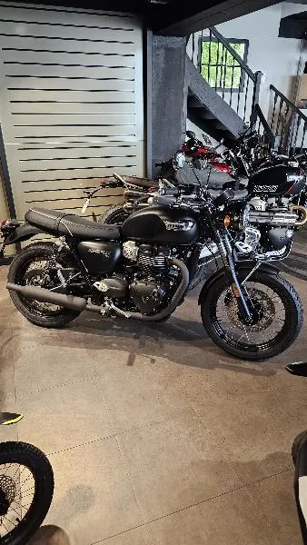 BONNEVILLE T100 900