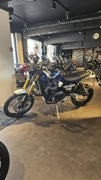 SCRAMBLER 1200 XE
