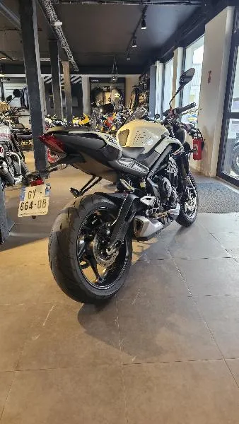 STREET TRIPLE 765 R